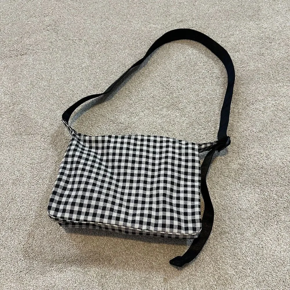 Baggu Medium Cargo Crossbody in Black & White Gingham